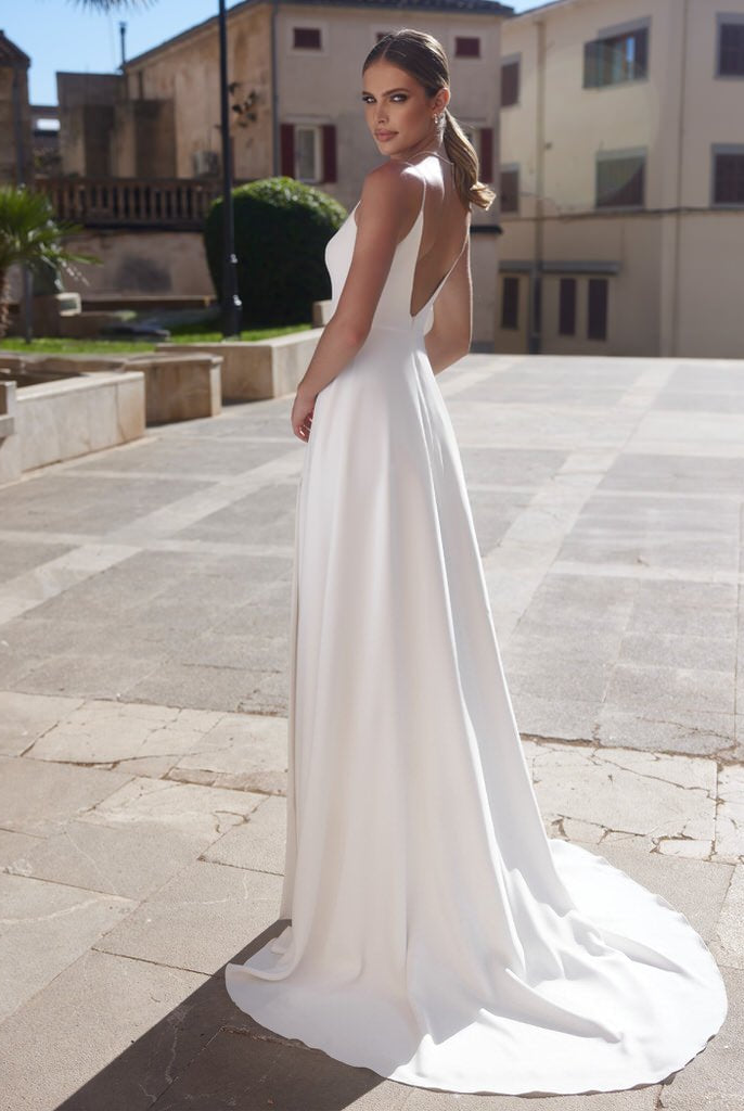 li - 1BE - 027 - bridalicious Brautkleider Hochzeitskleider Brautmoden Bremen Wiesbaden