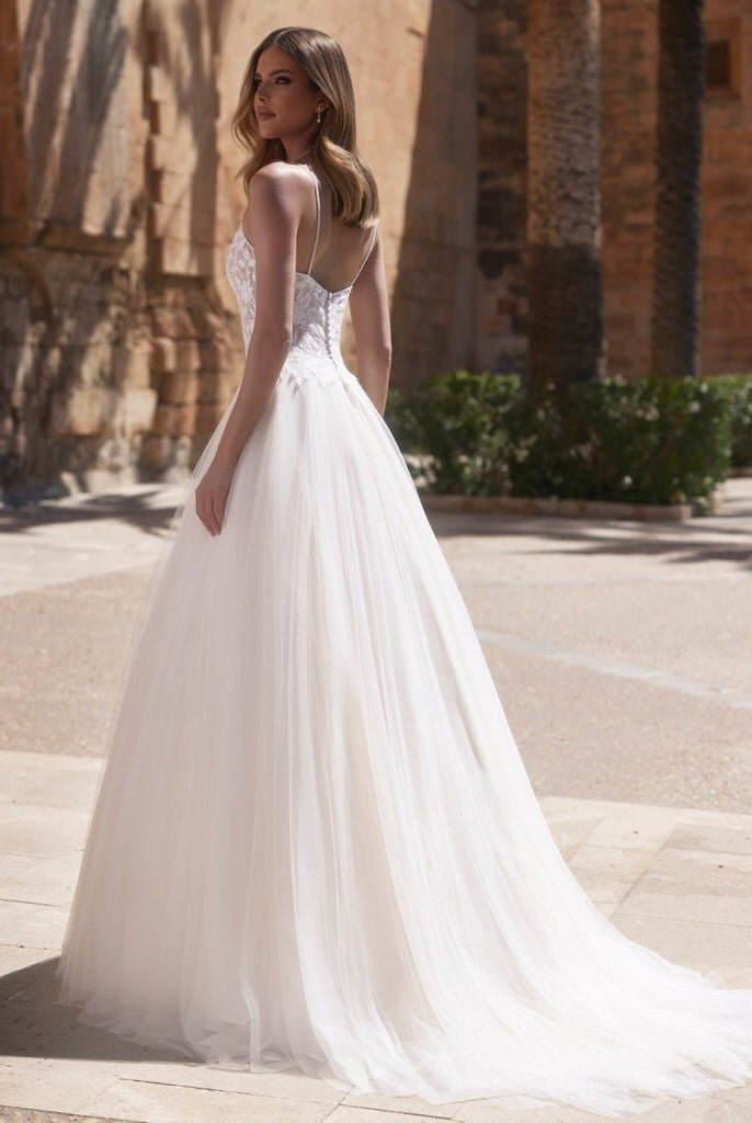 li - 1BE - 031 - bridalicious Brautkleider Hochzeitskleider Brautmoden Bremen Wiesbaden