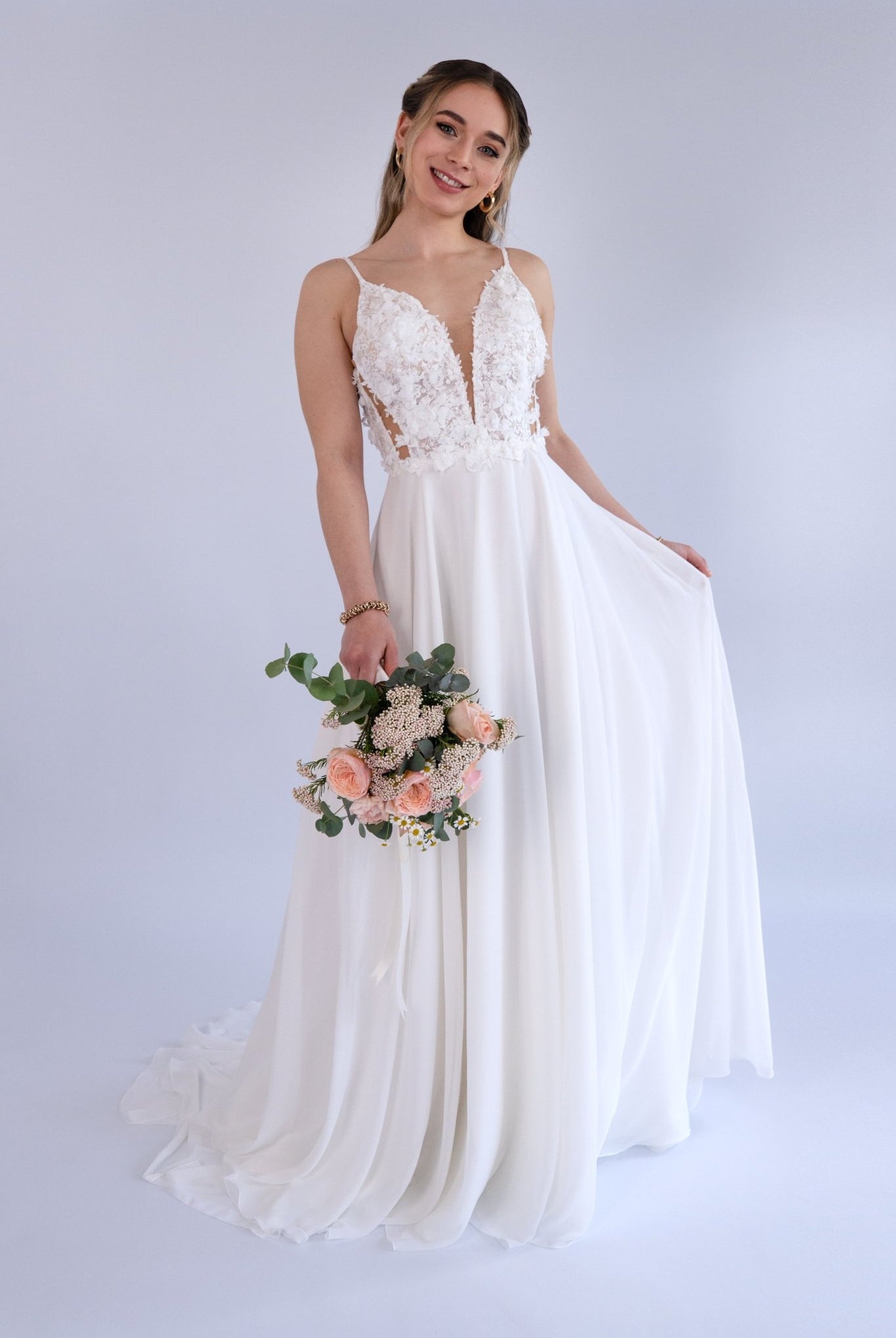 li - 1BE - 001 - bridalicious Brautkleider Hochzeitskleider Brautmoden Bremen Wiesbaden