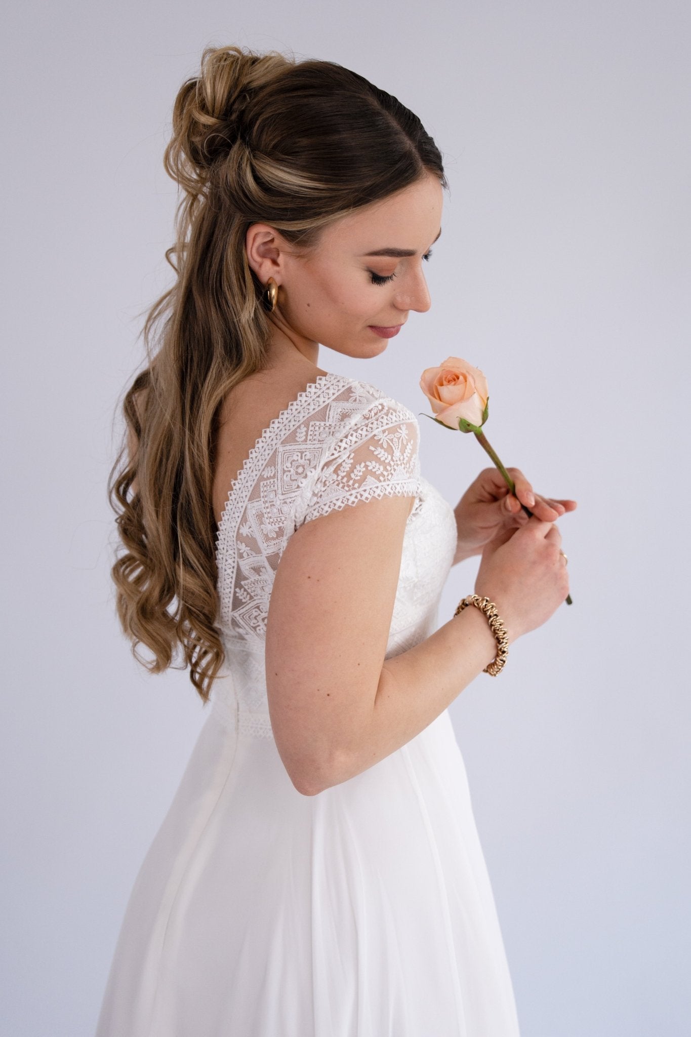 li - 1BE - 003 - bridalicious Brautkleider Hochzeitskleider Brautmoden Bremen Wiesbaden