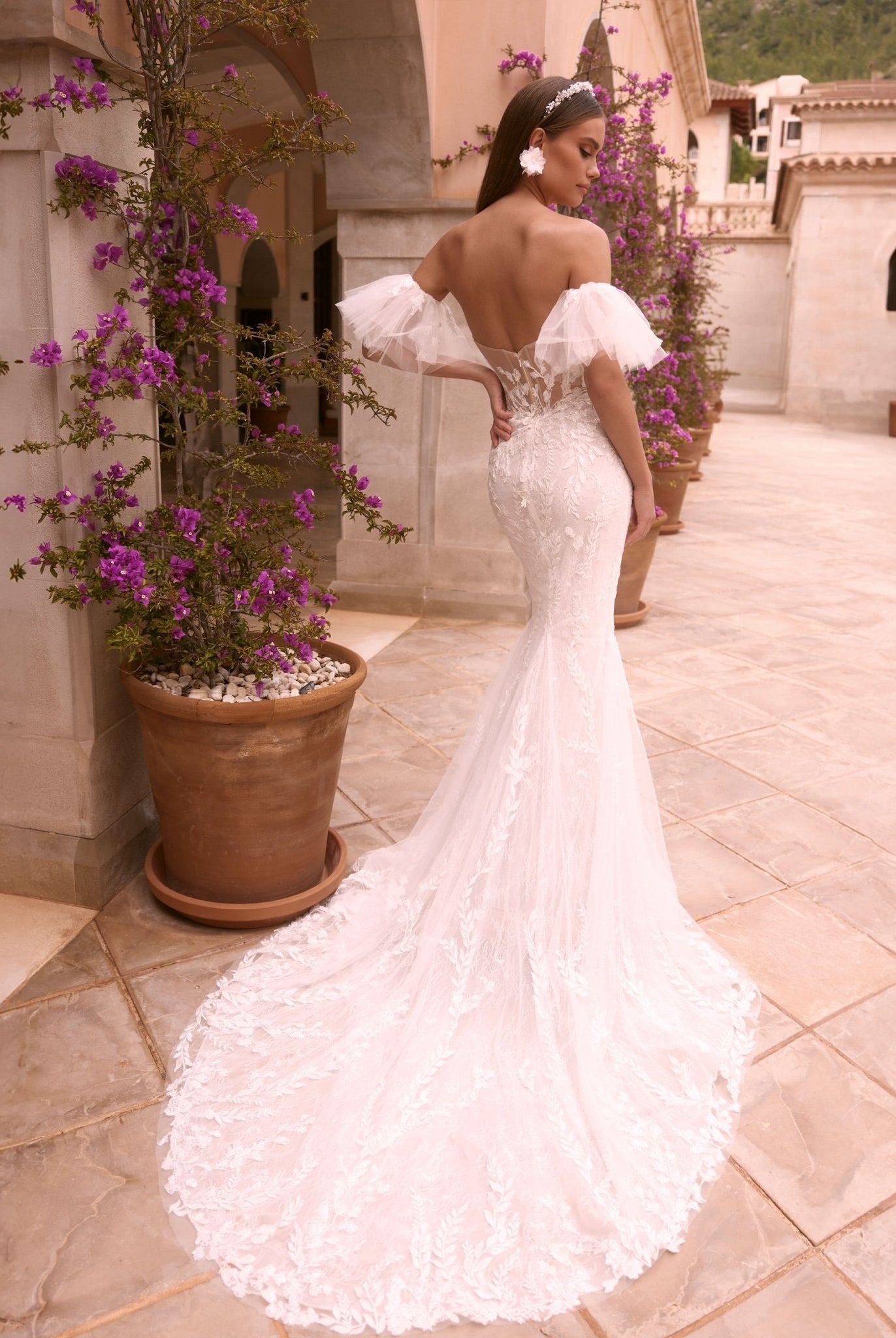 li - 1BE - 034 - bridalicious Brautkleider Hochzeitskleider Brautmoden Bremen Wiesbaden