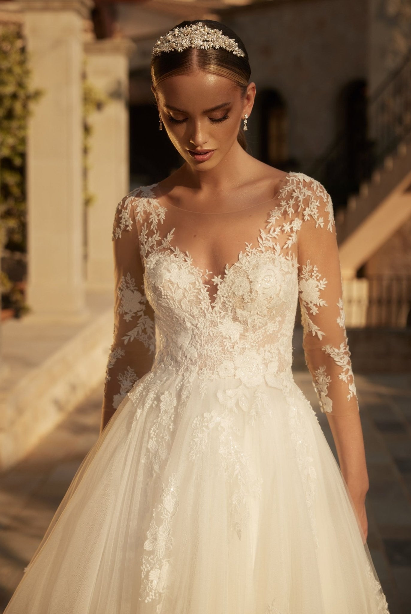 li - 1BE - 035 - bridalicious Brautkleider Hochzeitskleider Brautmoden Bremen Wiesbaden