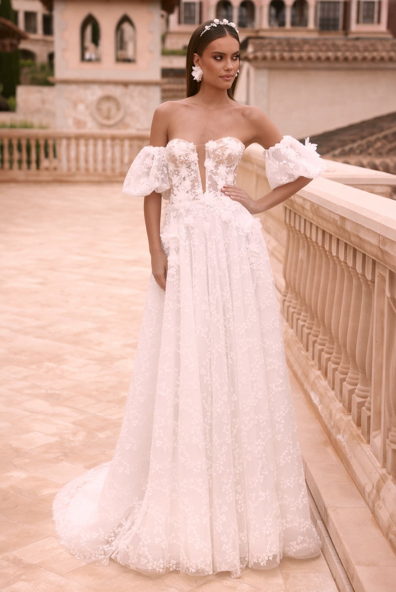 li - 1BE - 036 - bridalicious Brautkleider Hochzeitskleider Brautmoden Bremen Wiesbaden