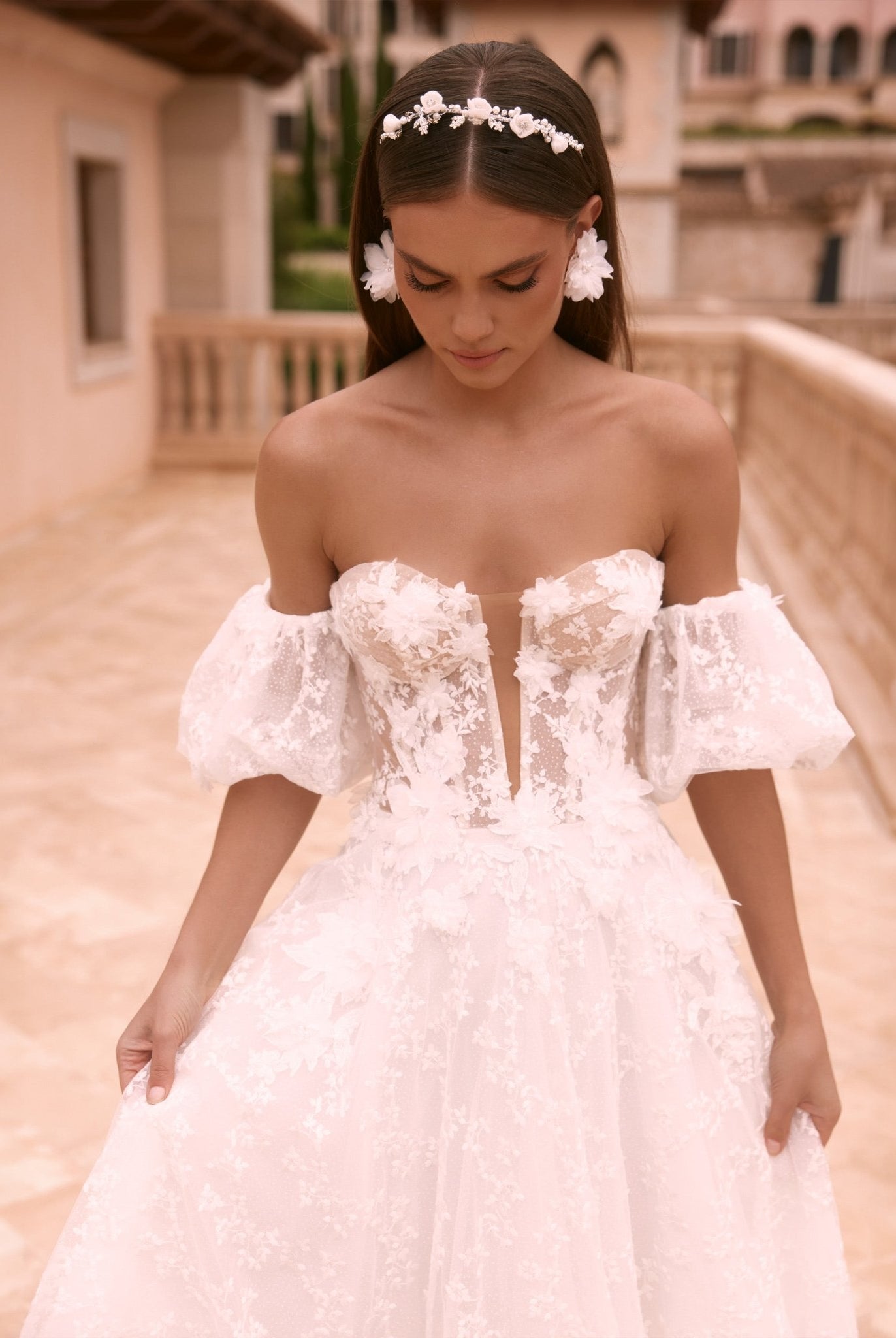 li - 1BE - 036 - bridalicious Brautkleider Hochzeitskleider Brautmoden Bremen Wiesbaden