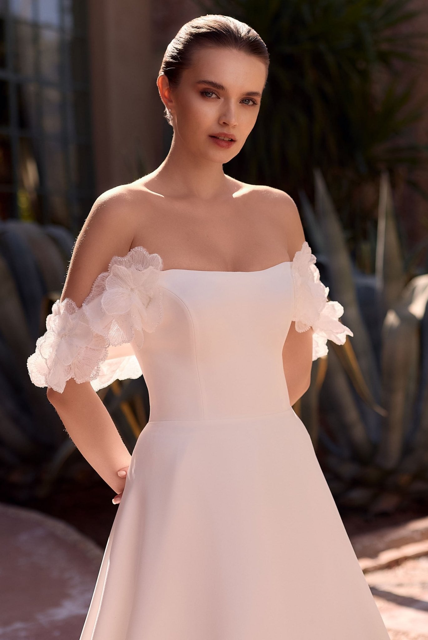 li - 1BE - 038 - bridalicious Brautkleider Hochzeitskleider Brautmoden Bremen Wiesbaden