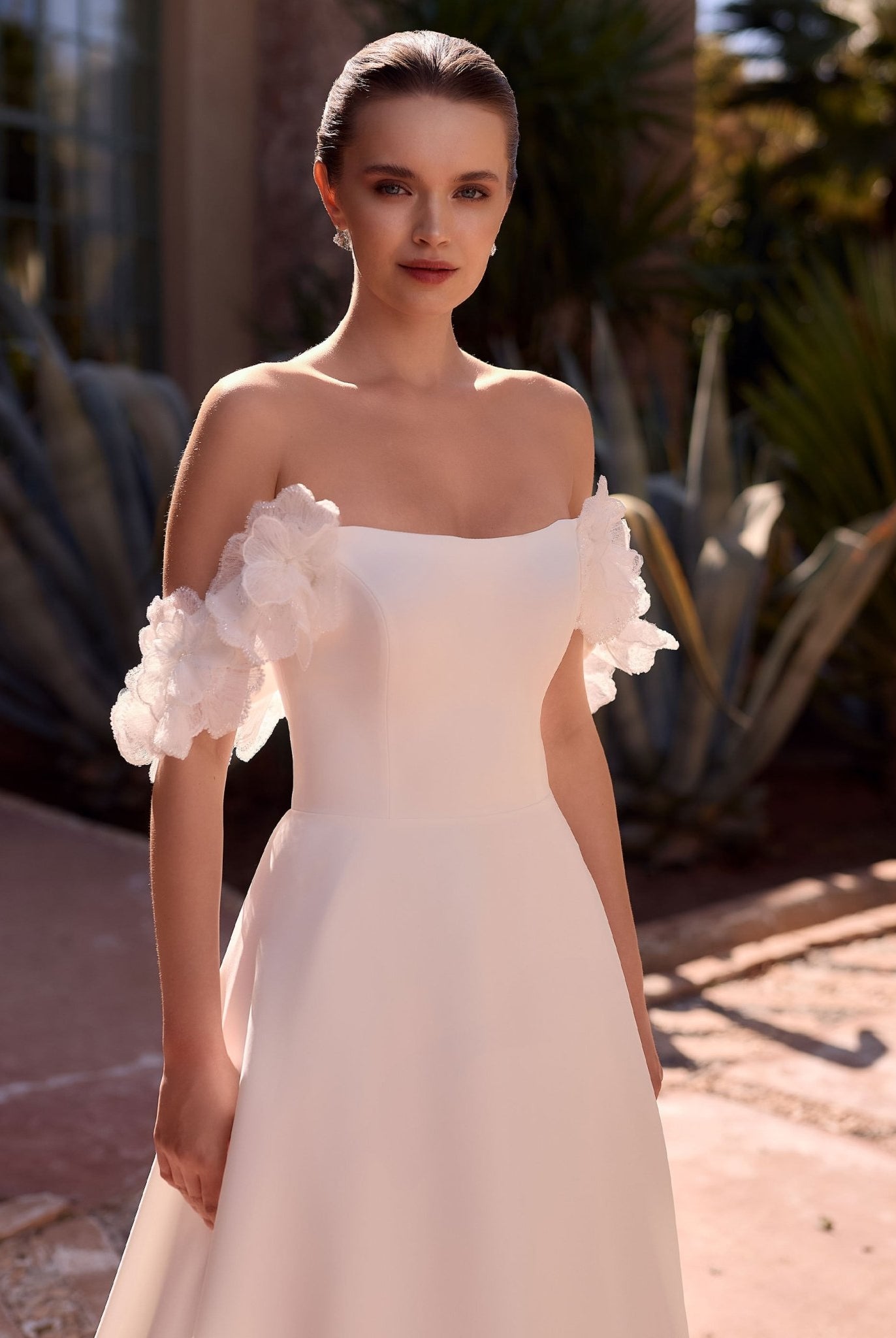 li - 1BE - 038 - bridalicious Brautkleider Hochzeitskleider Brautmoden Bremen Wiesbaden