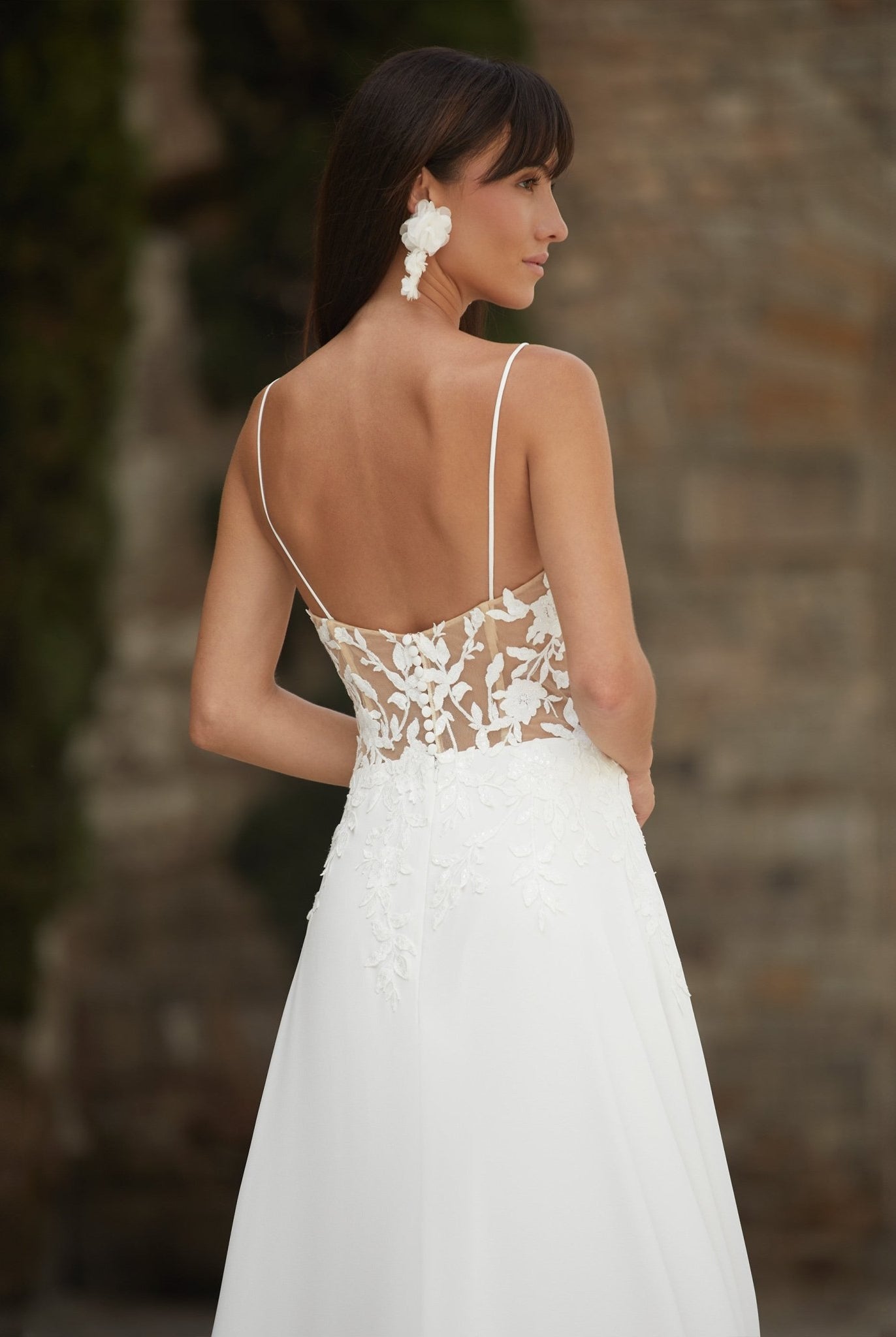 li - 1BE - 042 - bridalicious Brautkleider Hochzeitskleider Brautmoden Bremen Wiesbaden