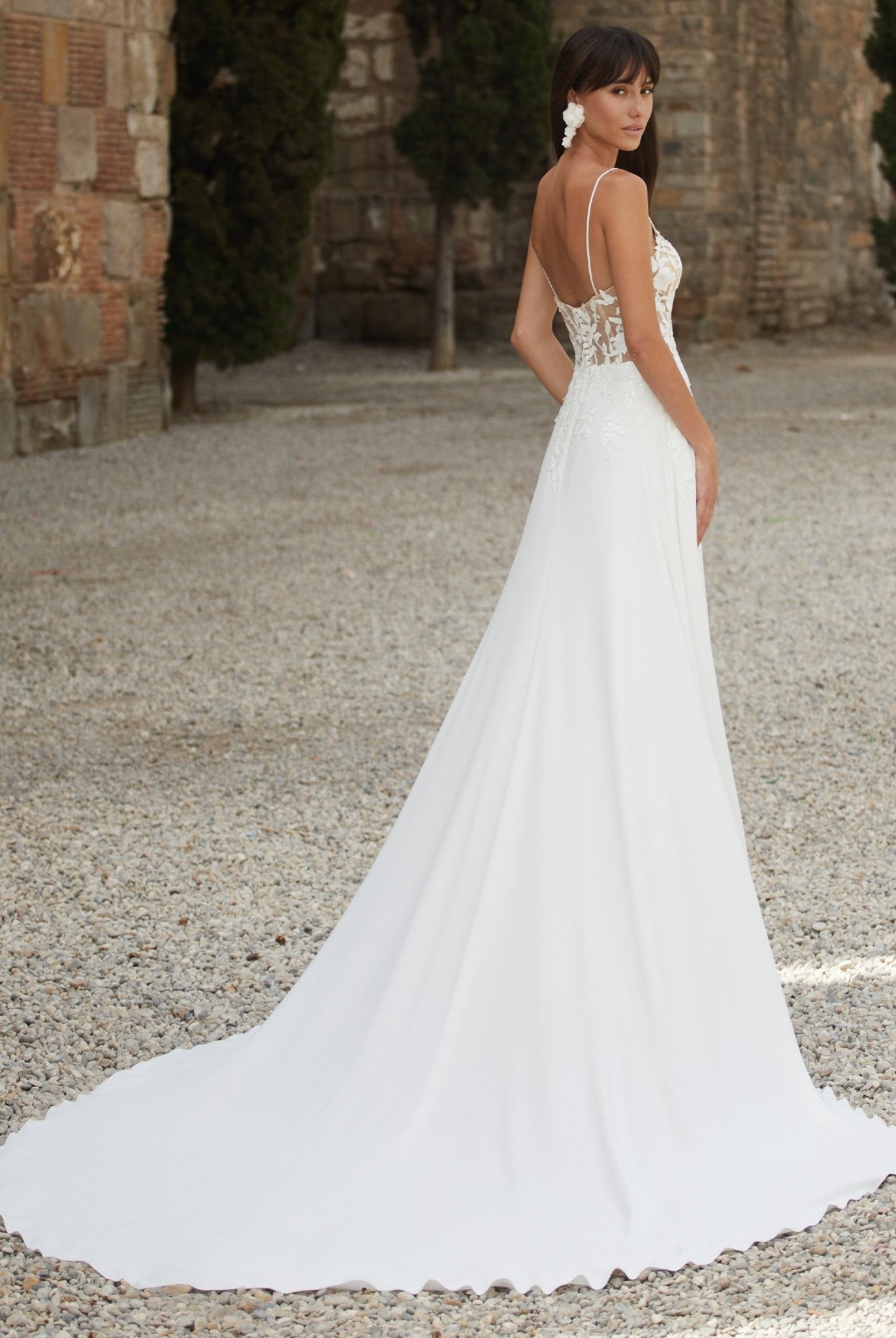 li - 1BE - 042 - bridalicious Brautkleider Hochzeitskleider Brautmoden Bremen Wiesbaden