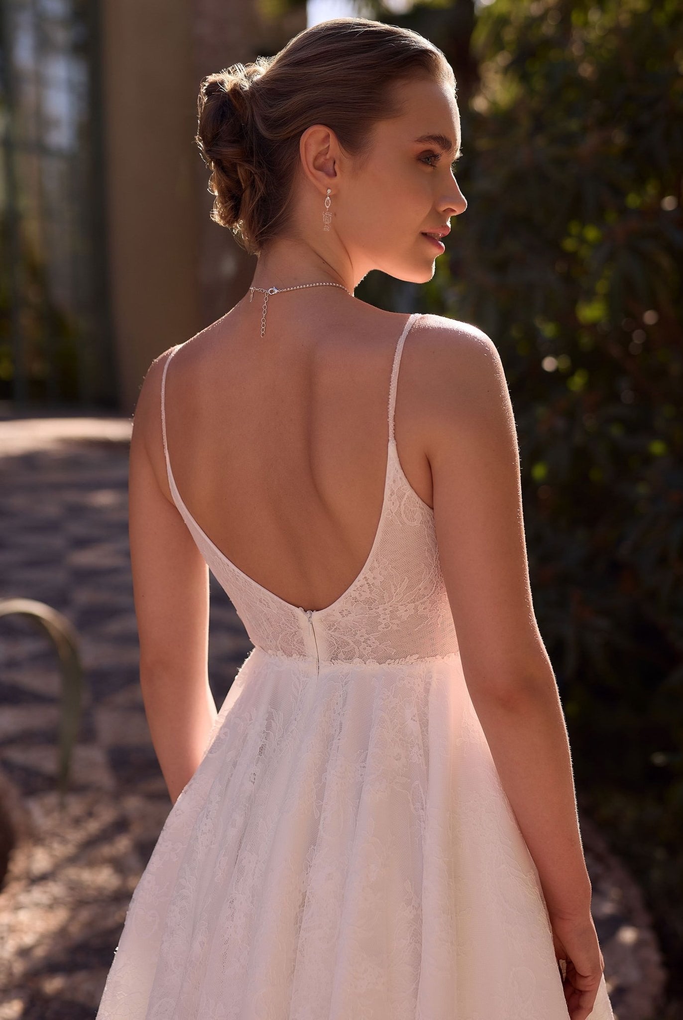 li - 1BE - 048 - bridalicious Brautkleider Hochzeitskleider Brautmoden Bremen Wiesbaden