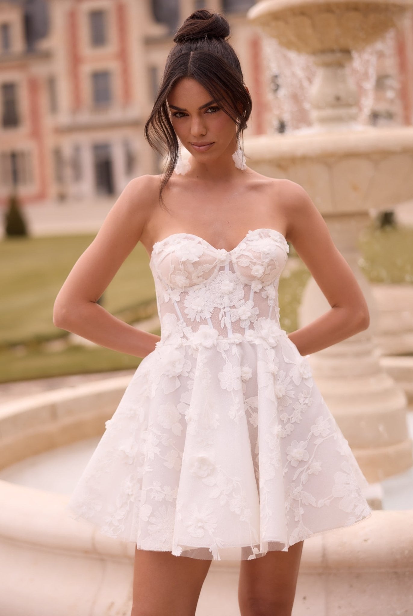li - 1BE - 051 - bridalicious Brautkleider Hochzeitskleider Brautmoden Bremen Wiesbaden