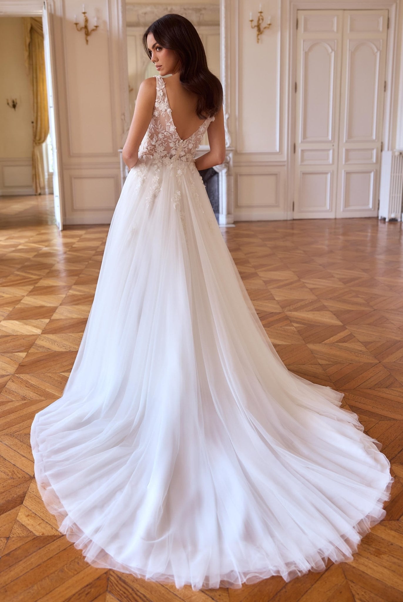 li - 1BE - 052 - bridalicious Brautkleider Hochzeitskleider Brautmoden Bremen Wiesbaden