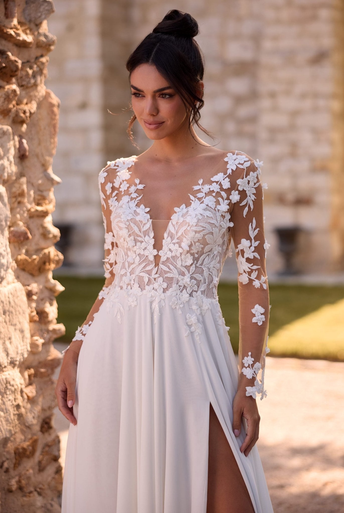 li - 1BE - 054 - bridalicious Brautkleider Hochzeitskleider Brautmoden Bremen Wiesbaden