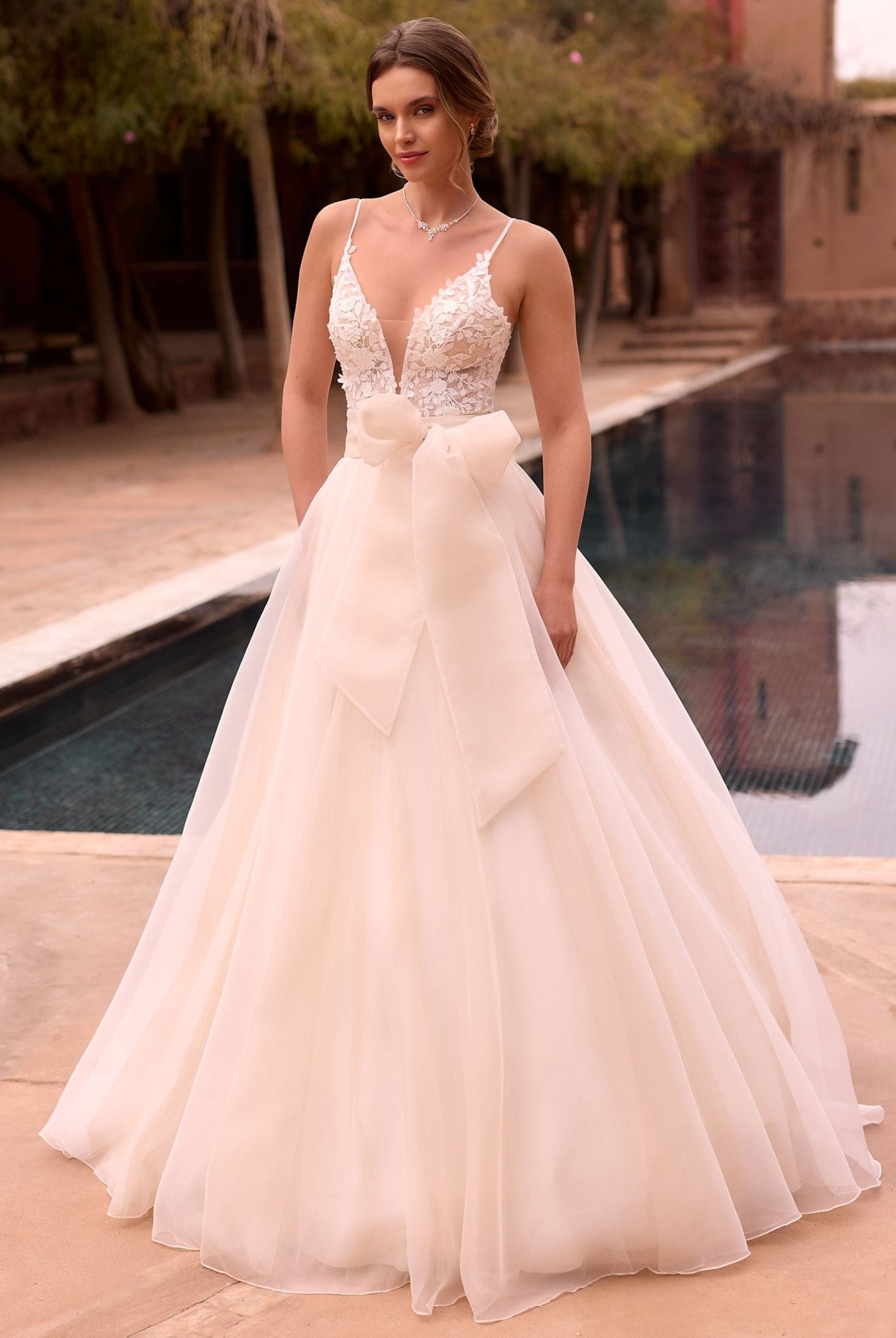 li - 1BE - S10 Rock - bridalicious Brautkleider Hochzeitskleider Brautmoden Bremen Wiesbaden