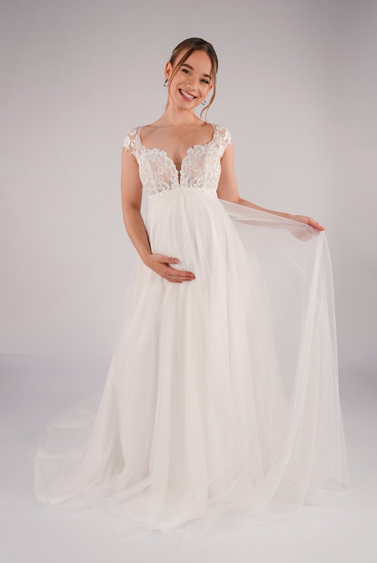 li - 2RE - 007(LU) - bridalicious Brautkleider Hochzeitskleider Brautmoden Bremen Wiesbaden