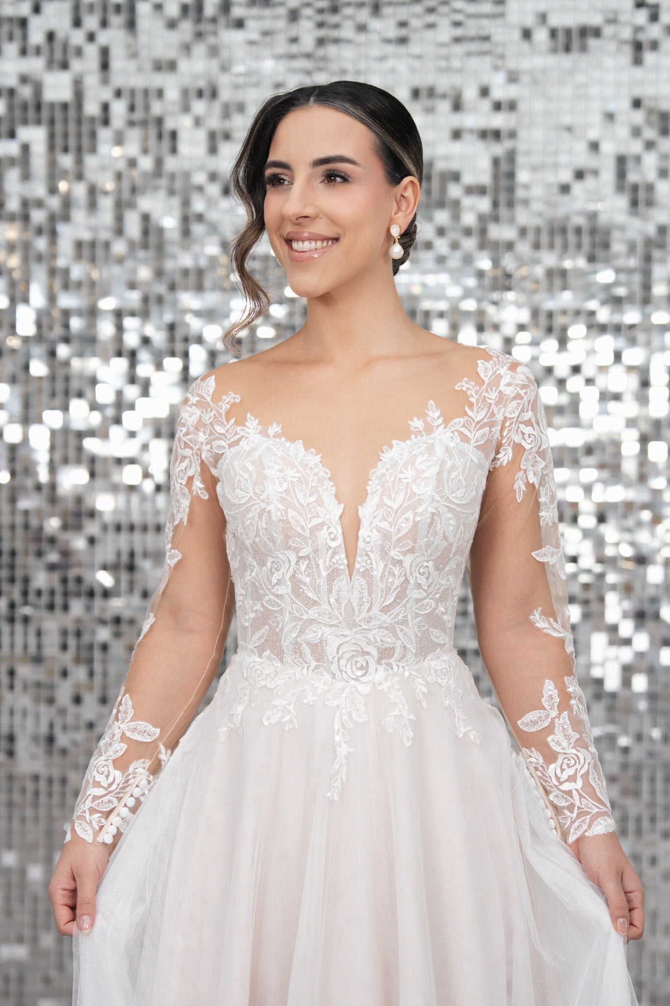 li - 2RE - 018 - bridalicious Brautkleider Hochzeitskleider Brautmoden Bremen Wiesbaden