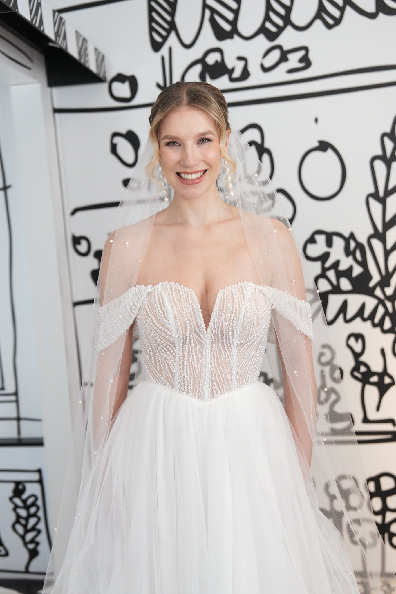 li - 2RE - 020 - bridalicious Brautkleider Hochzeitskleider Brautmoden Bremen Wiesbaden