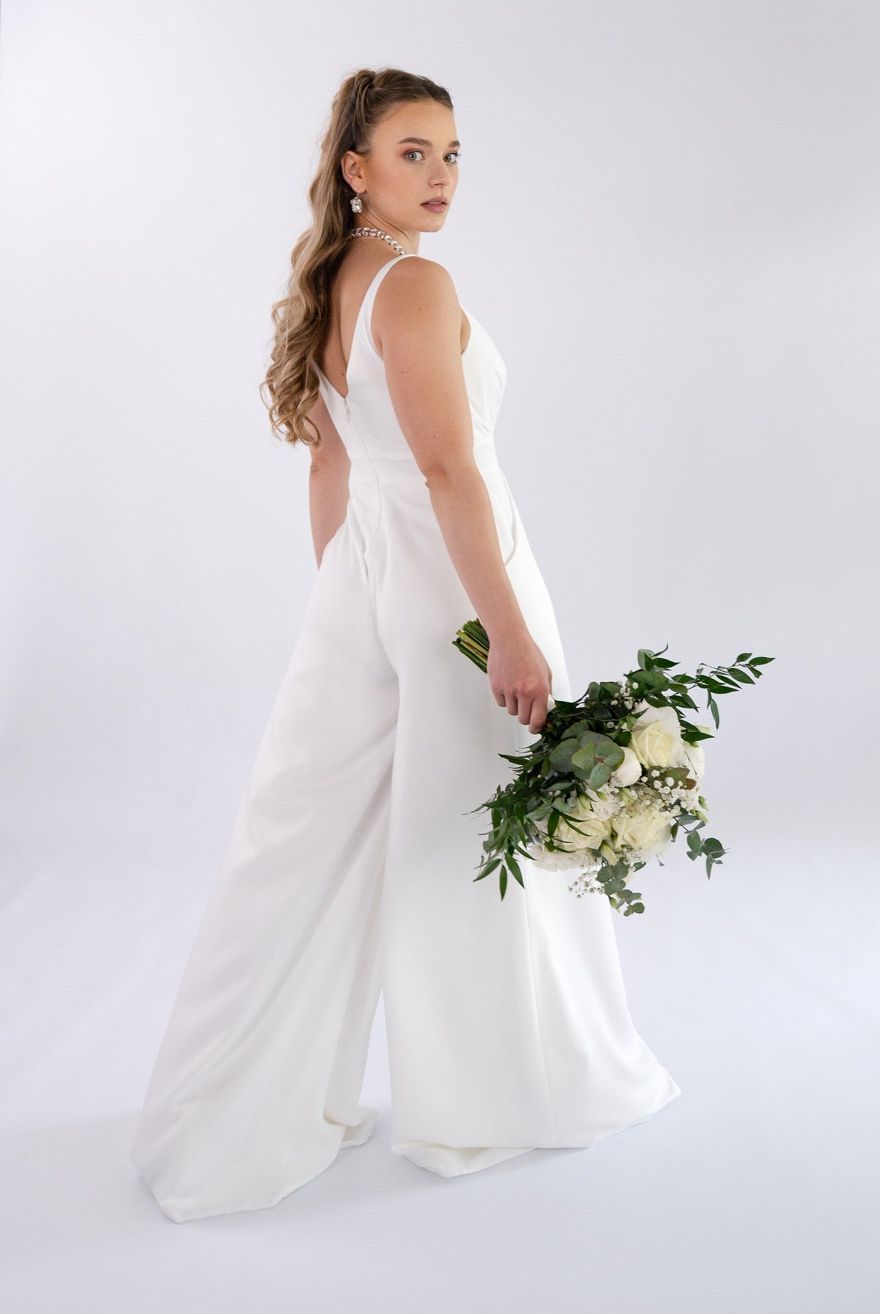 li - 3M - 002 - bridalicious Brautkleider Hochzeitskleider Brautmoden Bremen Wiesbaden