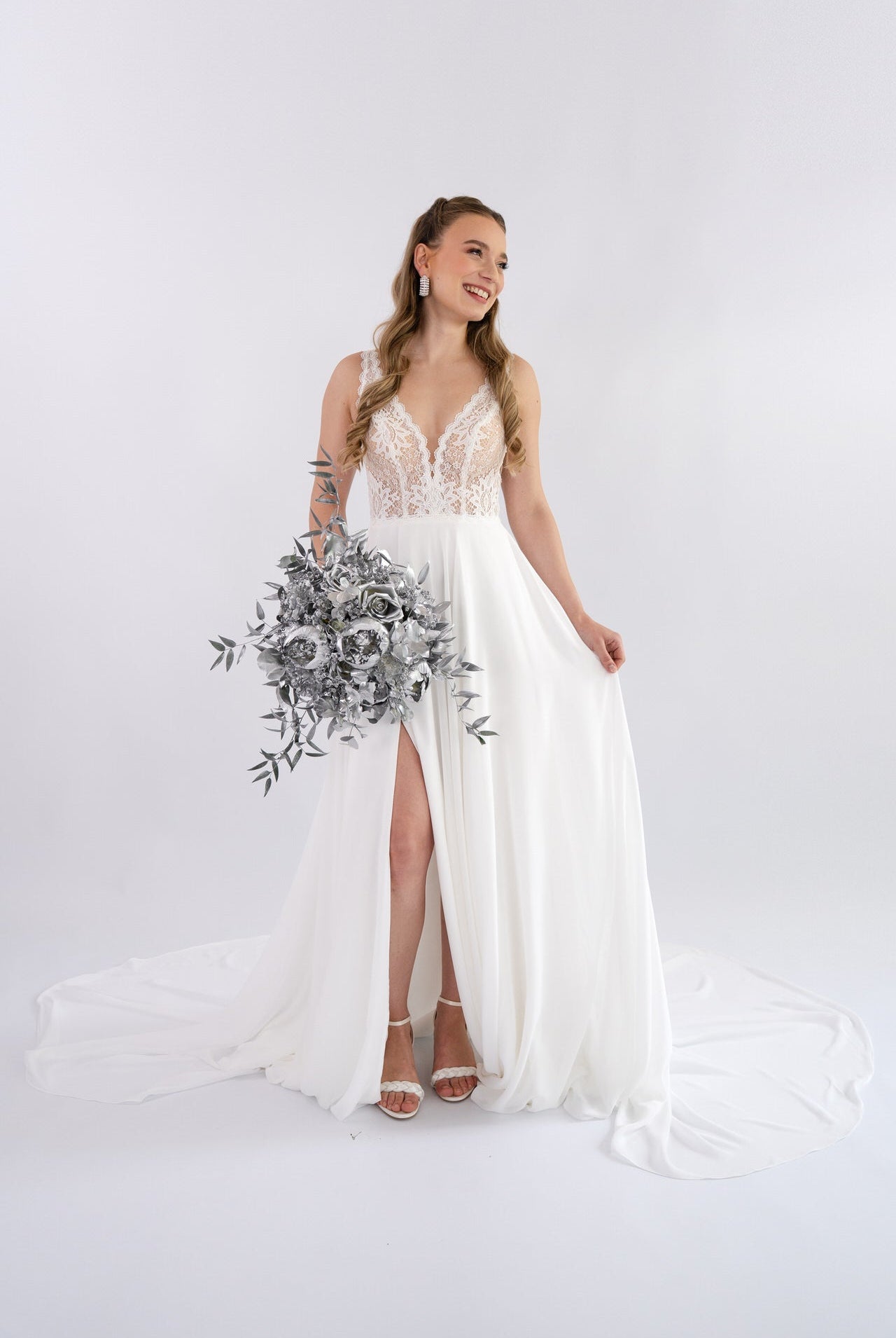 li - 3M - 003 - bridalicious Brautkleider Hochzeitskleider Brautmoden Bremen Wiesbaden