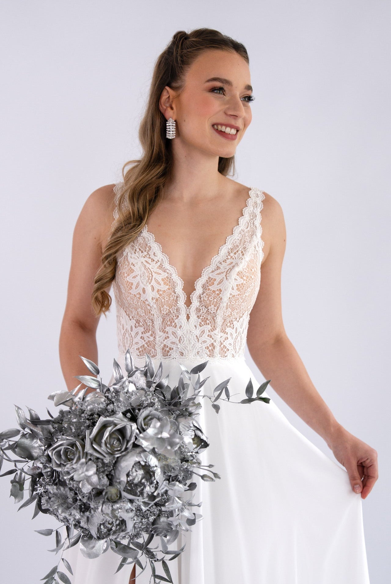 li - 3M - 003 - bridalicious Brautkleider Hochzeitskleider Brautmoden Bremen Wiesbaden