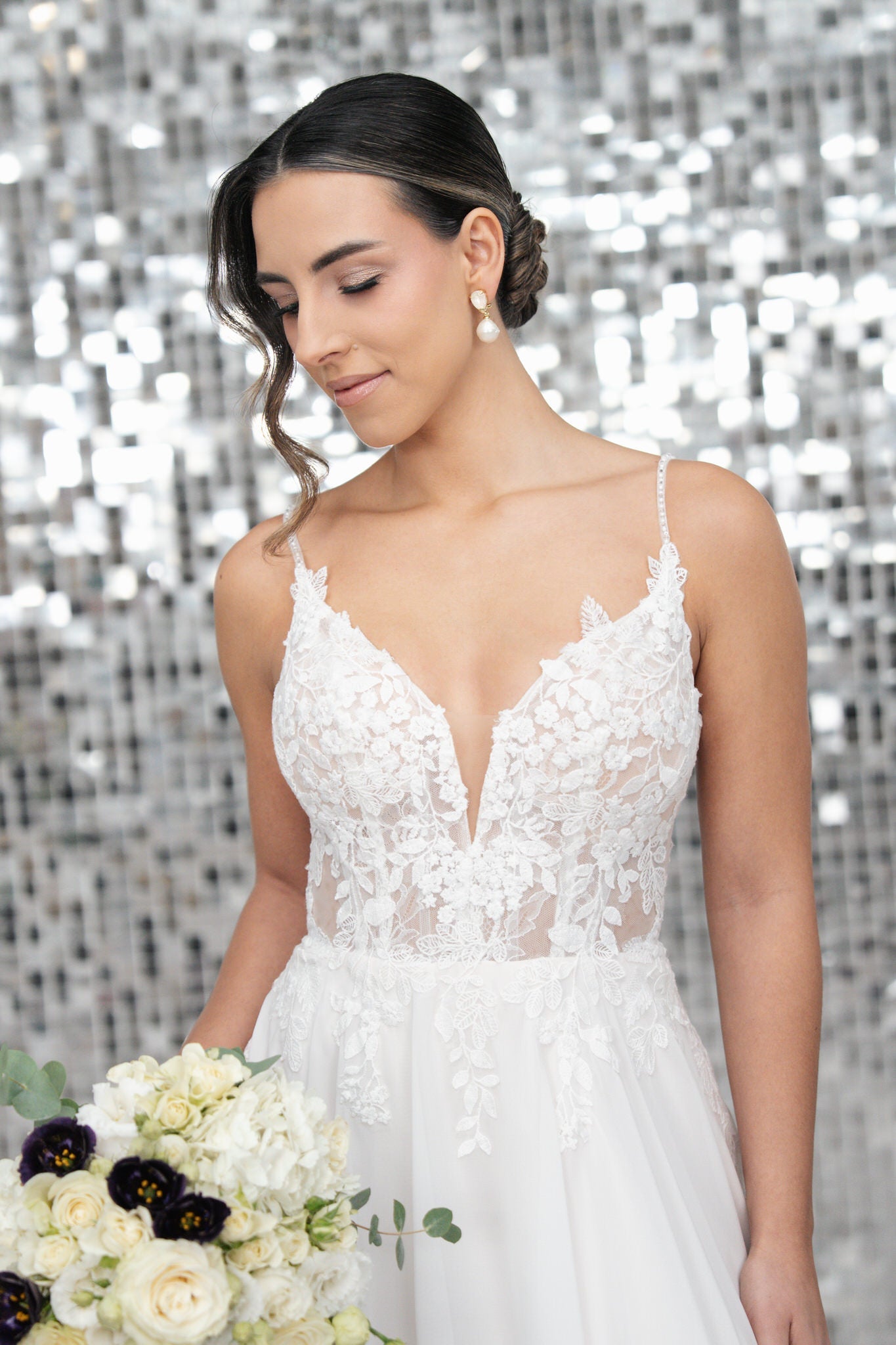 li - 3M - 012 - bridalicious Brautkleider Hochzeitskleider Brautmoden Bremen Wiesbaden