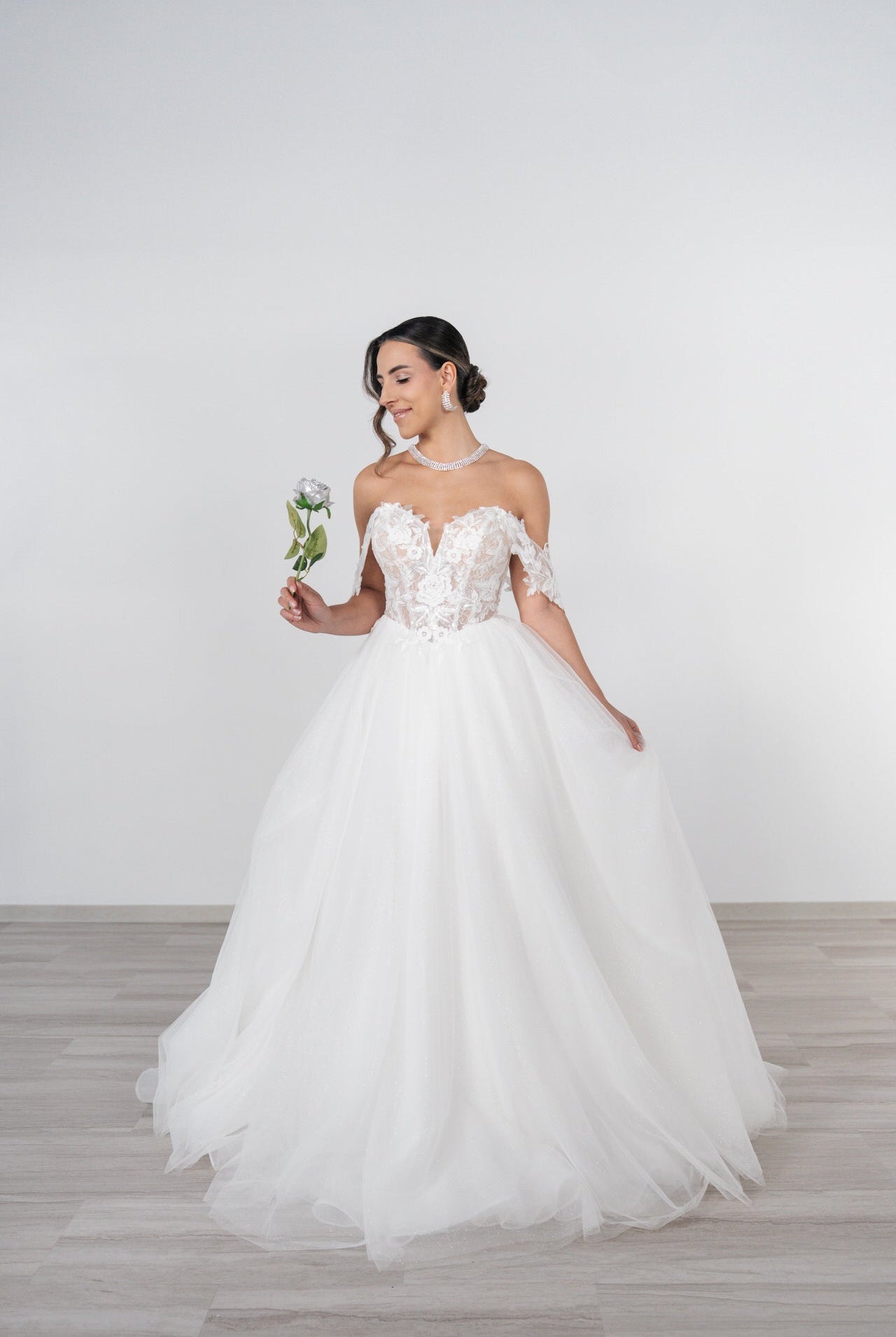 li - 3M - 017(+G) - bridalicious Brautkleider Hochzeitskleider Brautmoden Bremen Wiesbaden