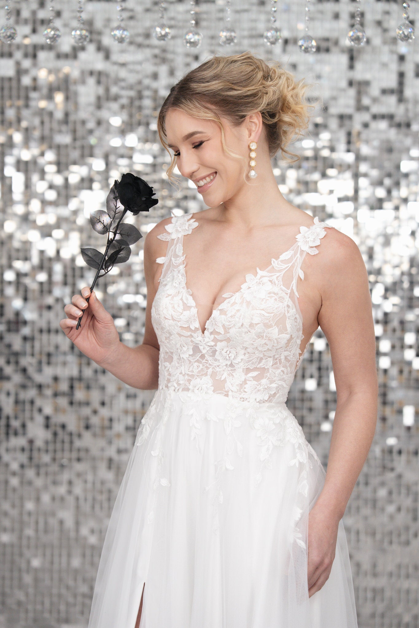 li - 3M - 019 - bridalicious Brautkleider Hochzeitskleider Brautmoden Bremen Wiesbaden