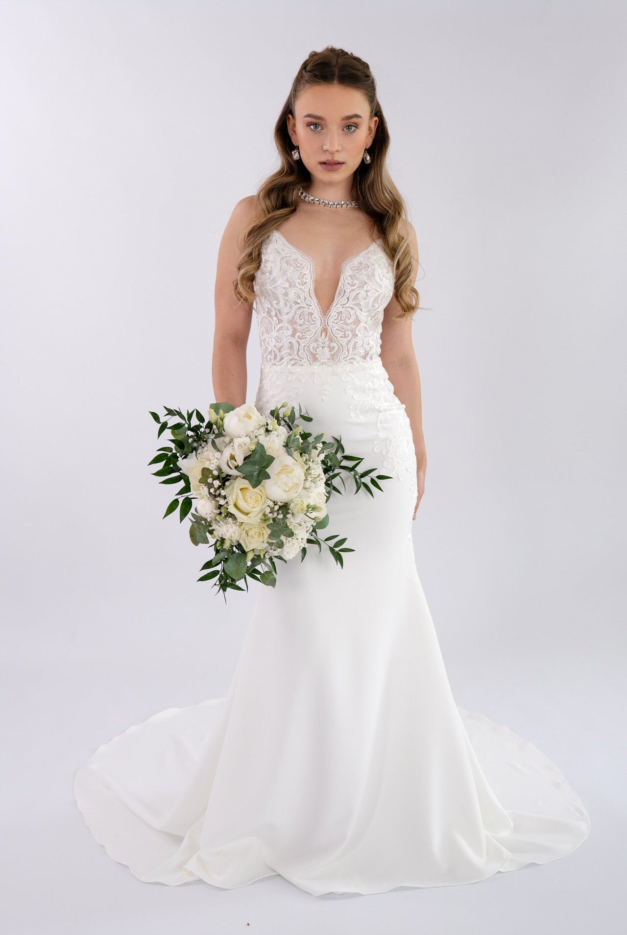 li - 4E - 002 - bridalicious Brautkleider Hochzeitskleider Brautmoden Bremen Wiesbaden
