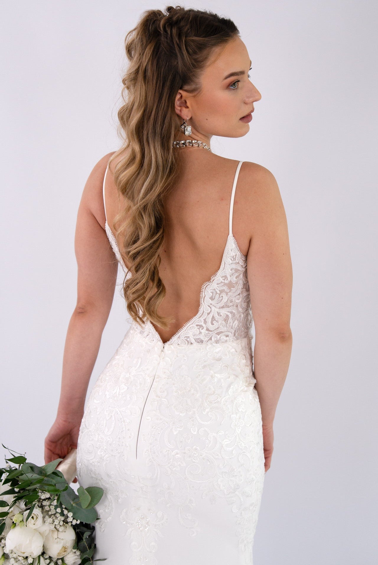 li - 4E - 002 - bridalicious Brautkleider Hochzeitskleider Brautmoden Bremen Wiesbaden