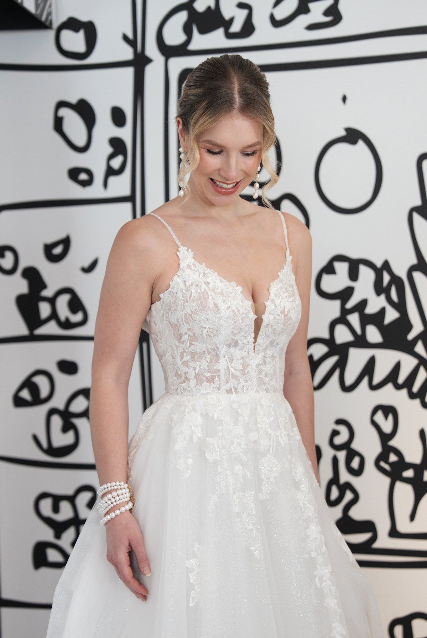 li - 4E - 010 (+G) - bridalicious Brautkleider Hochzeitskleider Brautmoden Bremen Wiesbaden