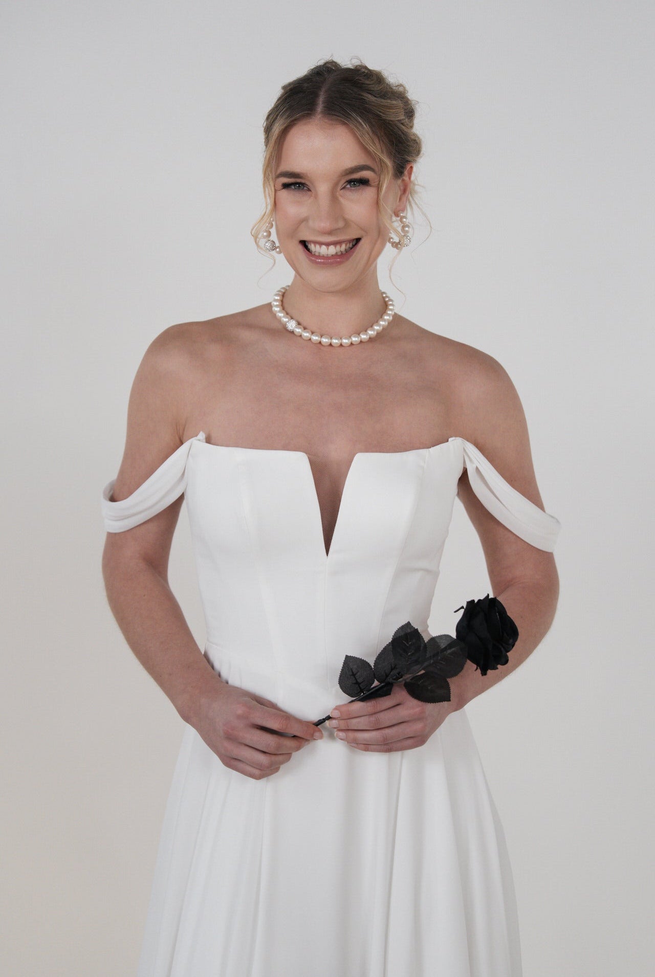 li - 5L - 004 - bridalicious Brautkleider Hochzeitskleider Brautmoden Bremen Wiesbaden