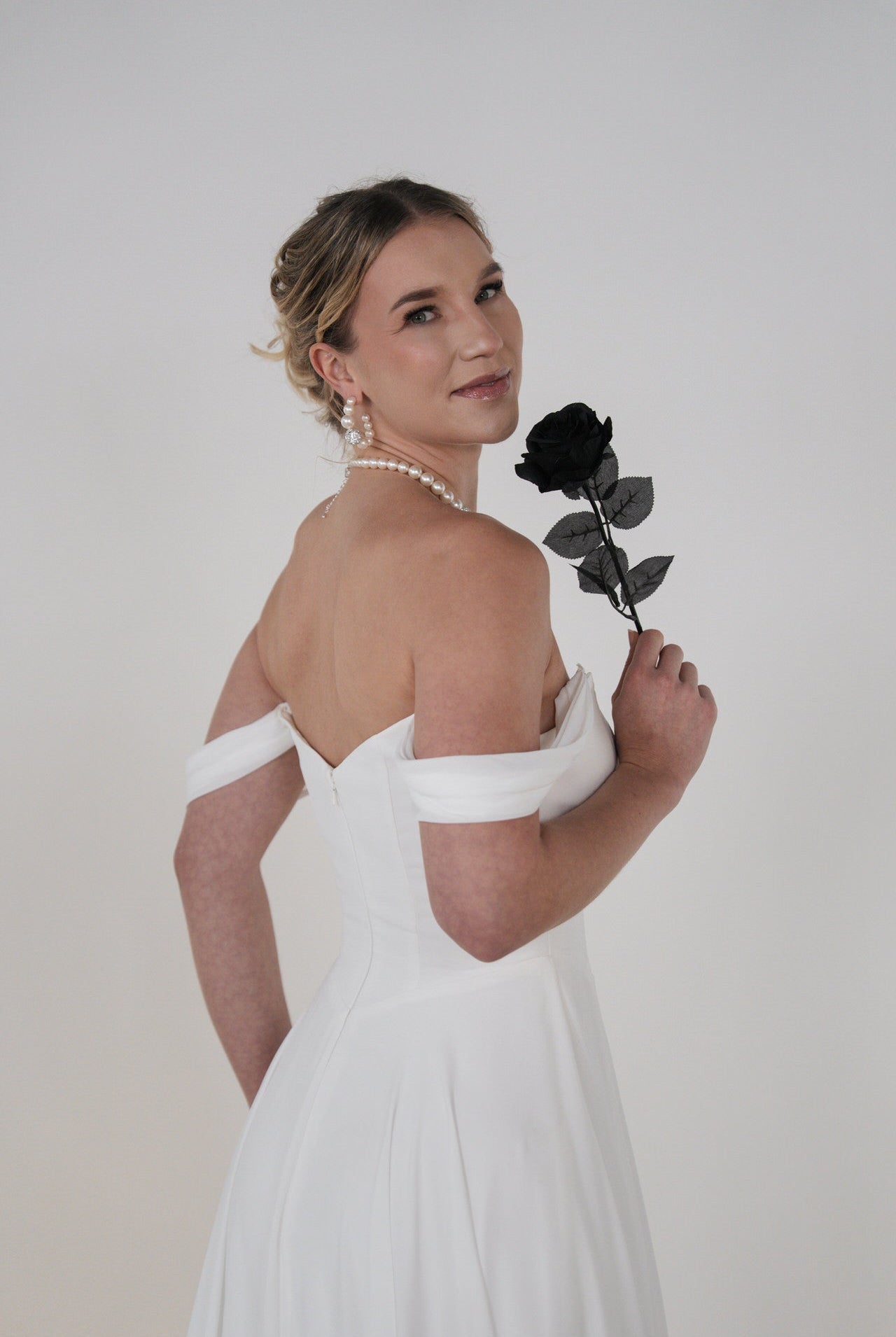 li - 5L - 004 - bridalicious Brautkleider Hochzeitskleider Brautmoden Bremen Wiesbaden