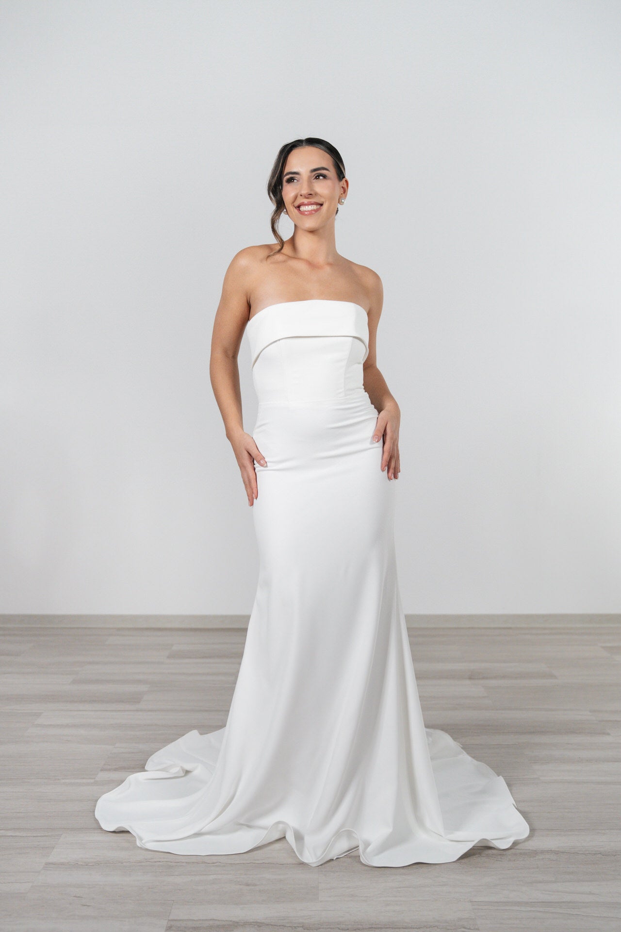 li - 5L - 010 - bridalicious Brautkleider Hochzeitskleider Brautmoden Bremen Wiesbaden