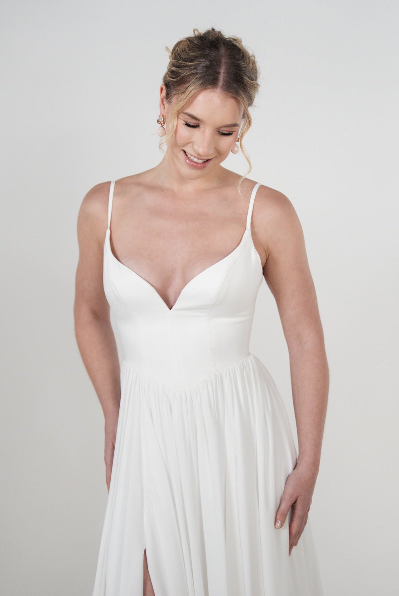 li - 5L - 011 - bridalicious brautkleider hochzeitskleider