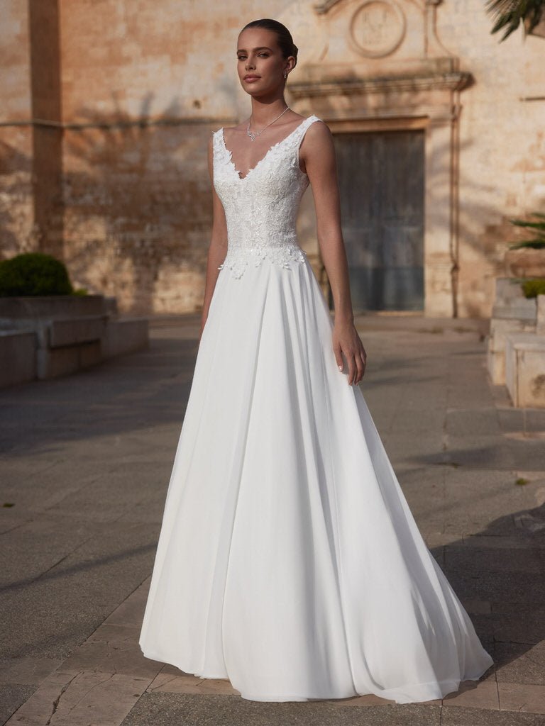 li - 1BE - 033 - bridalicious Brautkleider Hochzeitskleider Brautmoden Bremen Wiesbaden