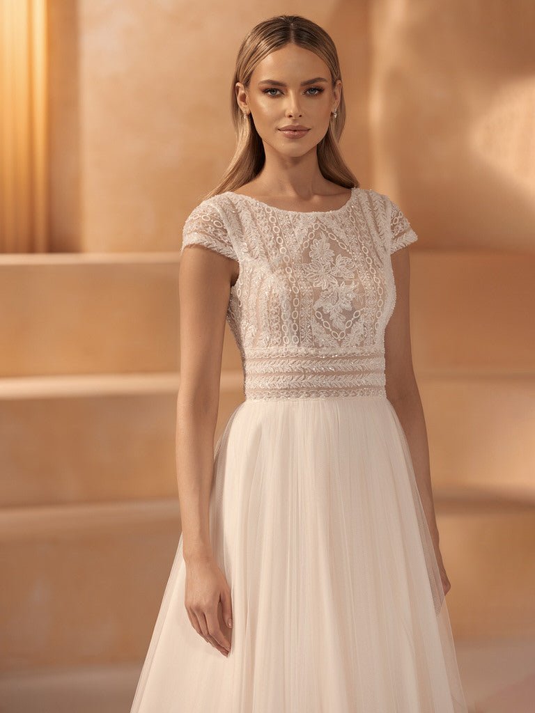 li - 1BE - 029 - bridalicious Brautkleider Hochzeitskleider Brautmoden Bremen Wiesbaden