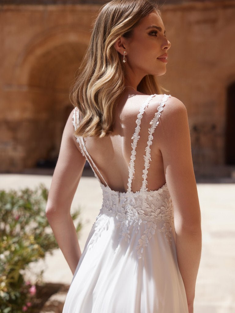 li - 1BE - 032 - bridalicious Brautkleider Hochzeitskleider Brautmoden Bremen Wiesbaden