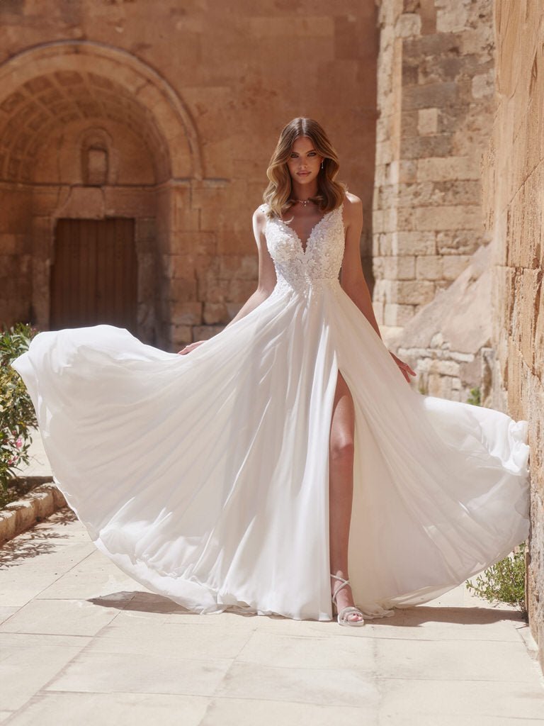 li - 1BE - 032 - bridalicious Brautkleider Hochzeitskleider Brautmoden Bremen Wiesbaden