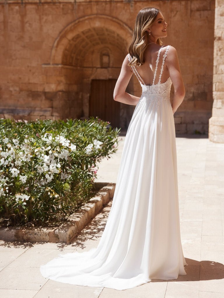 li - 1BE - 032 - bridalicious Brautkleider Hochzeitskleider Brautmoden Bremen Wiesbaden