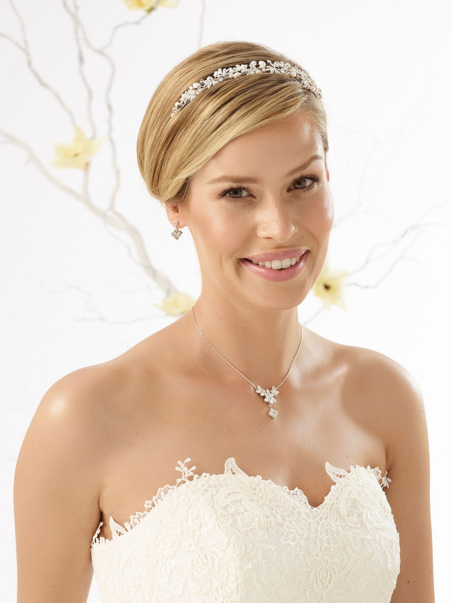 D41 Diadem Bianco Evento - bridalicious Brautkleider Hochzeitskleider Brautmoden Bremen Wiesbaden