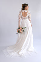 li - 1BE - 002 - bridalicious Brautkleider Hochzeitskleider Brautmoden Bremen Wiesbaden