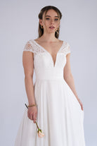 li - 1BE - 003 - bridalicious Brautkleider Hochzeitskleider Brautmoden Bremen Wiesbaden