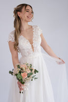 li - 1BE - 005 - bridalicious Brautkleider Hochzeitskleider Brautmoden Bremen Wiesbaden