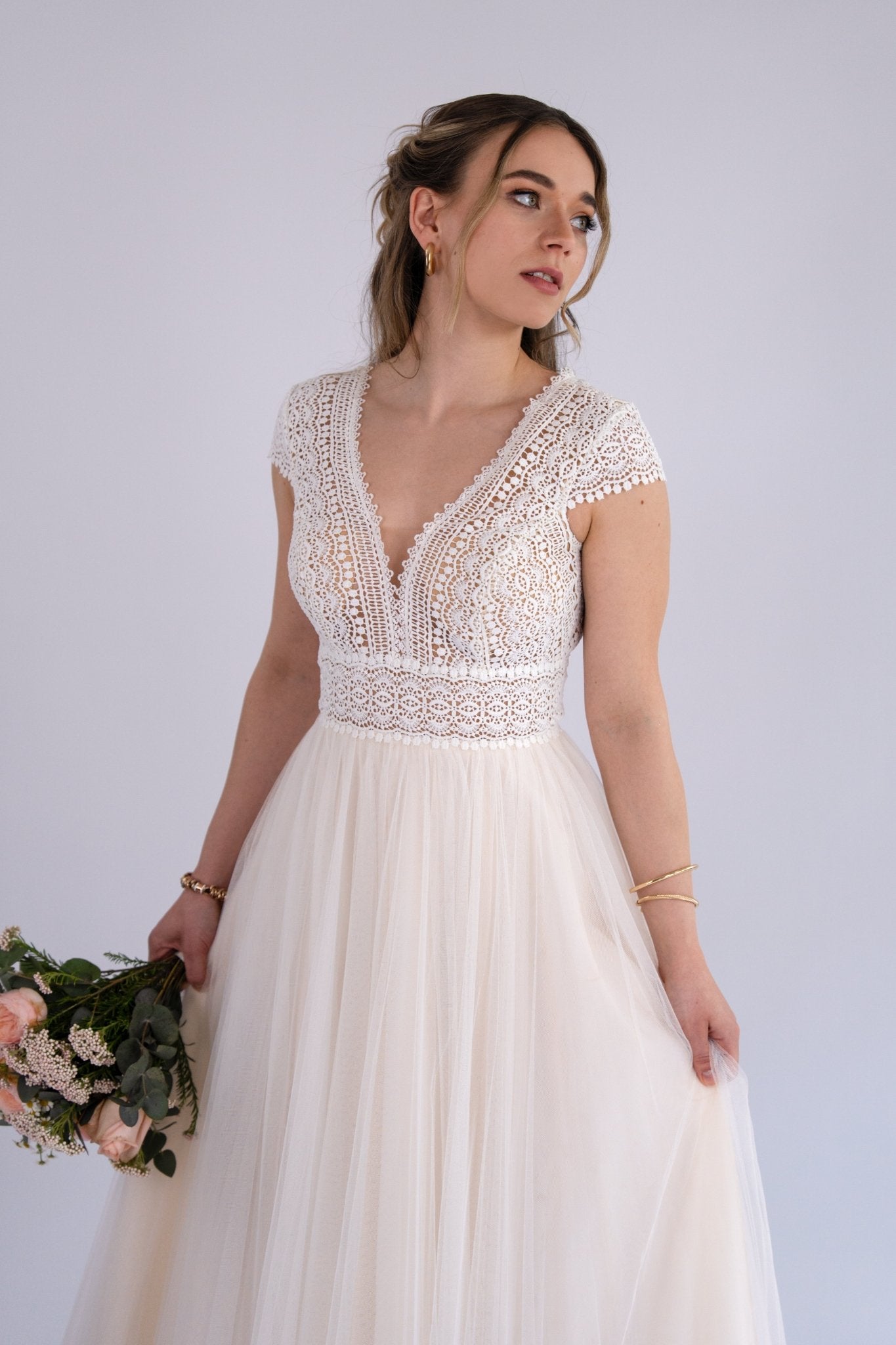 li - 1BE - 007 - bridalicious Brautkleider Hochzeitskleider Brautmoden Bremen Wiesbaden