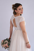 li - 1BE - 007 - bridalicious Brautkleider Hochzeitskleider Brautmoden Bremen Wiesbaden