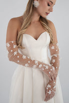 li - 1BE - 009 - bridalicious Brautkleider Hochzeitskleider Brautmoden Bremen Wiesbaden