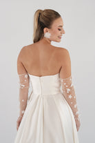 li - 1BE - 009 - bridalicious Brautkleider Hochzeitskleider Brautmoden Bremen Wiesbaden