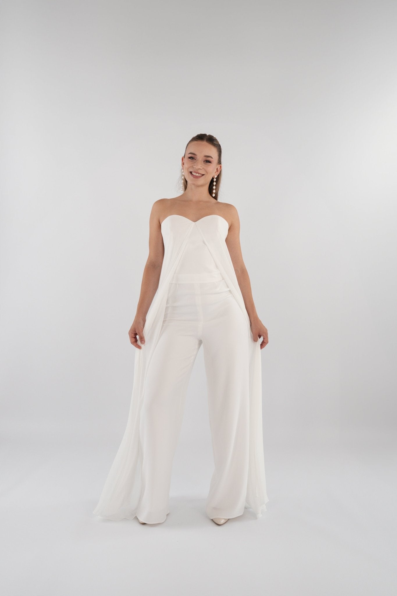 li - 1BE - 011 Jumpsuit - bridalicious Brautkleider Hochzeitskleider Brautmoden Bremen Wiesbaden