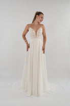 li - 1BE - 013 - bridalicious Brautkleider Hochzeitskleider Brautmoden Bremen Wiesbaden