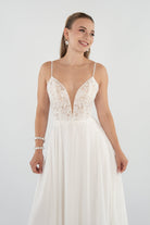 li - 1BE - 013 - bridalicious Brautkleider Hochzeitskleider Brautmoden Bremen Wiesbaden