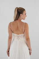 li - 1BE - 013 - bridalicious Brautkleider Hochzeitskleider Brautmoden Bremen Wiesbaden